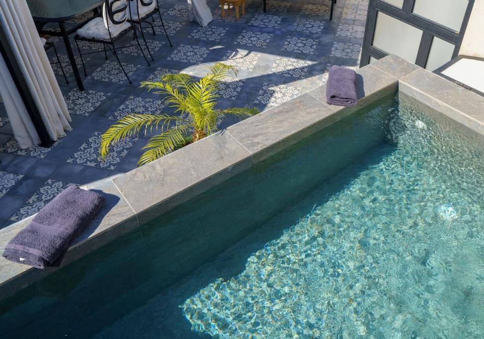 Taher - Piscine - Wifi Fibre Optique - Petit Dejeuner بيت للعطل