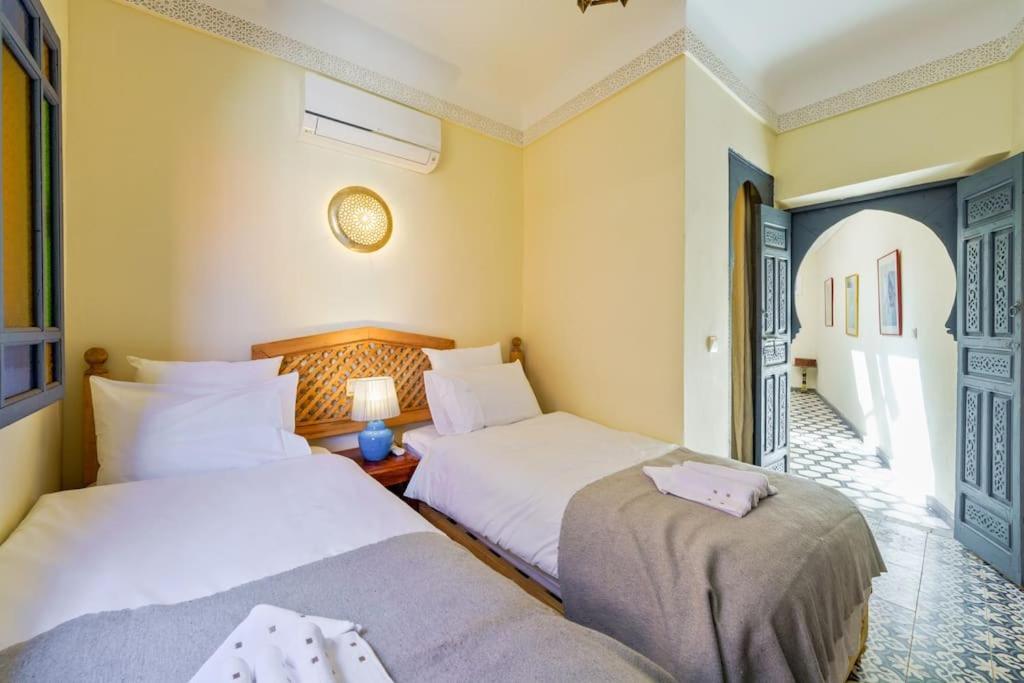 Taher - Piscine - Wifi Fibre Optique - Petit Dejeuner بيت للعطل
