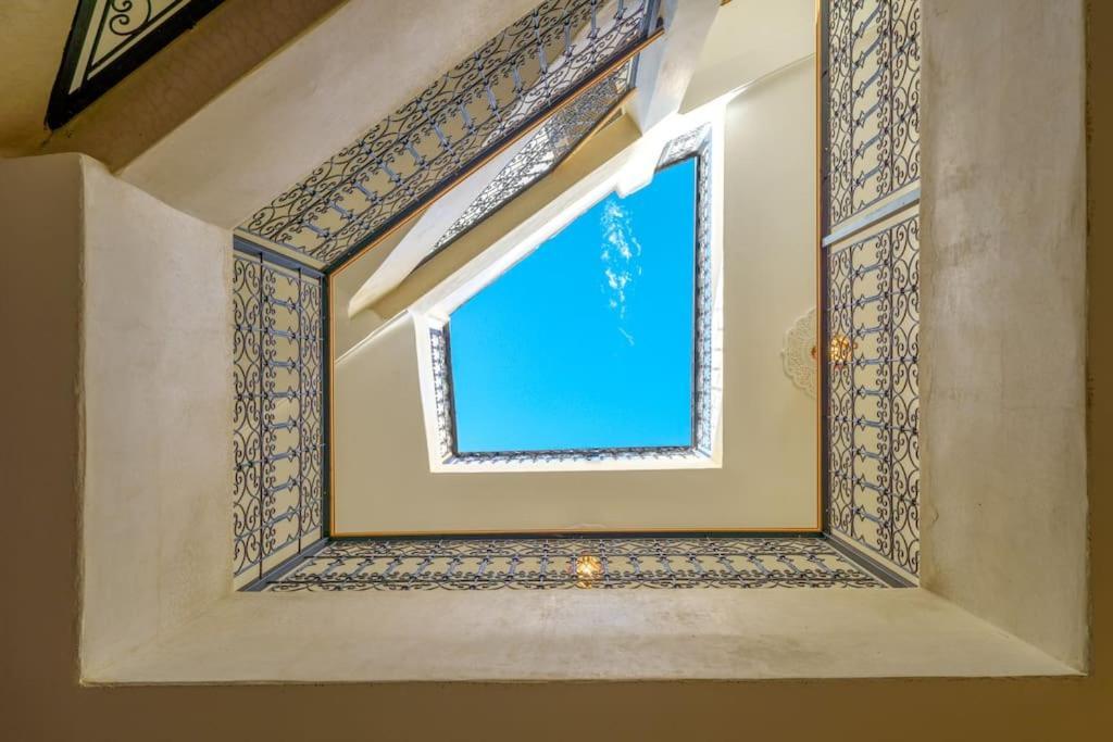 Taher - Piscine - Wifi Fibre Optique - Petit Dejeuner بيت للعطل