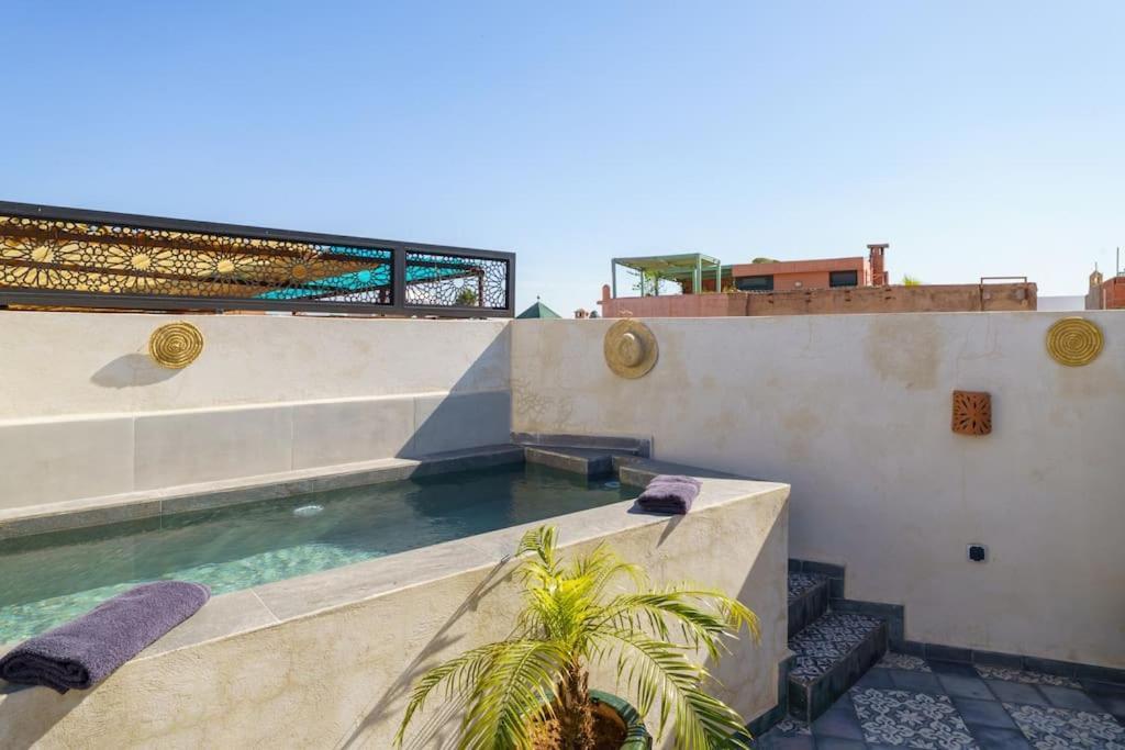 Taher - Piscine - Wifi Fibre Optique - Petit Dejeuner 马拉喀什
