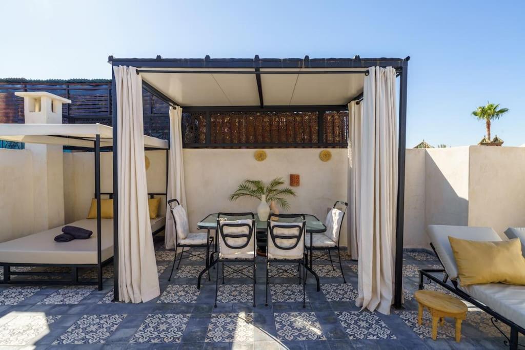 Taher - Piscine - Wifi Fibre Optique - Petit Dejeuner 马拉喀什