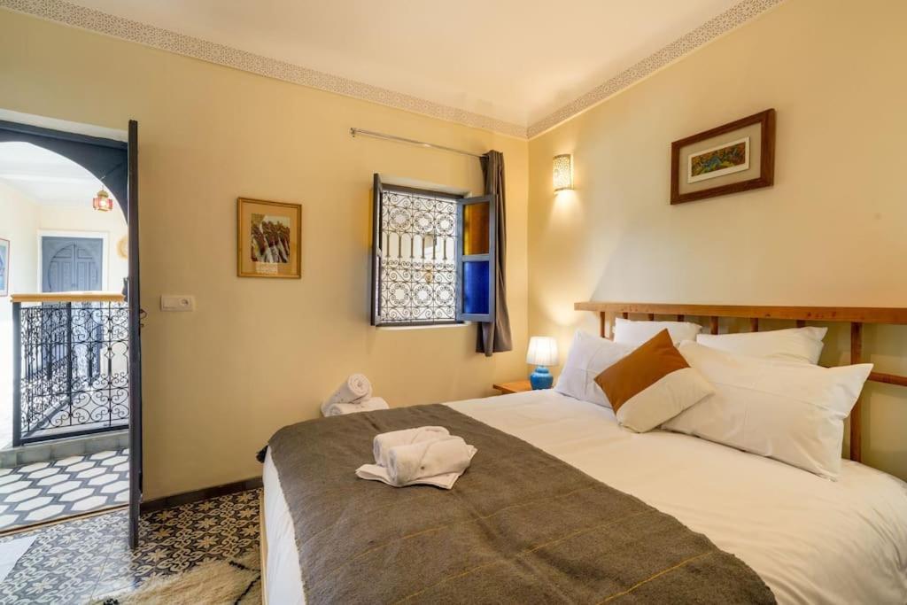 Taher - Piscine - Wifi Fibre Optique - Petit Dejeuner Vakantiehuis Marrakesh